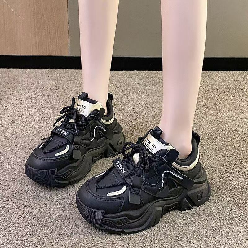 Fried Street Dad Shoes Girl 2025 New Spring Popular Black Single Shoes Muffin Platform European Versatile Casual Sneakers