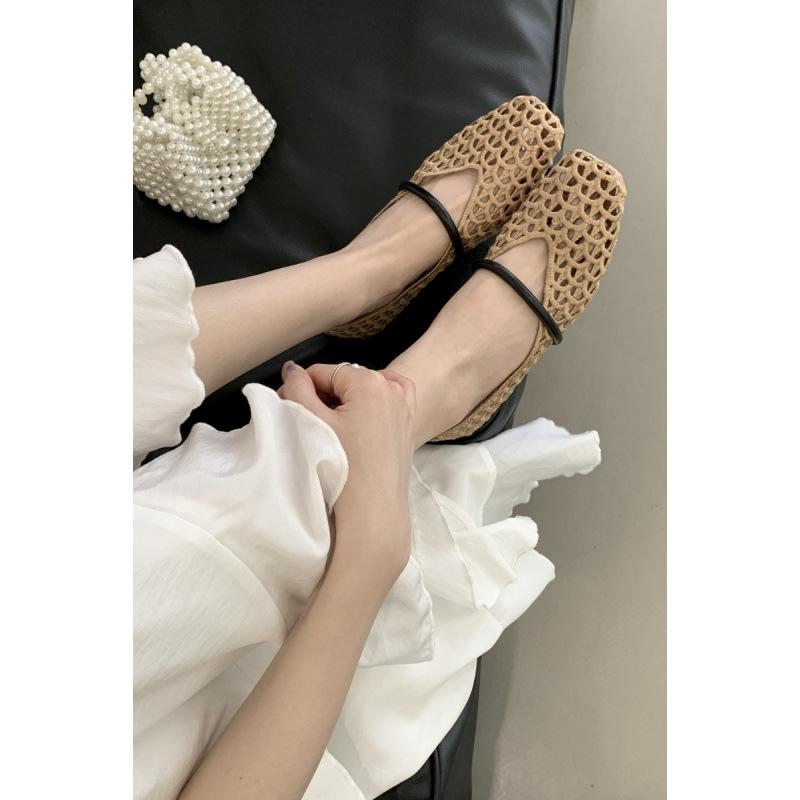 

Hollow woven mesh sandals women s 2025 summer new one-word strap flat low-heeled Mary Jane shoes 40 шампанського