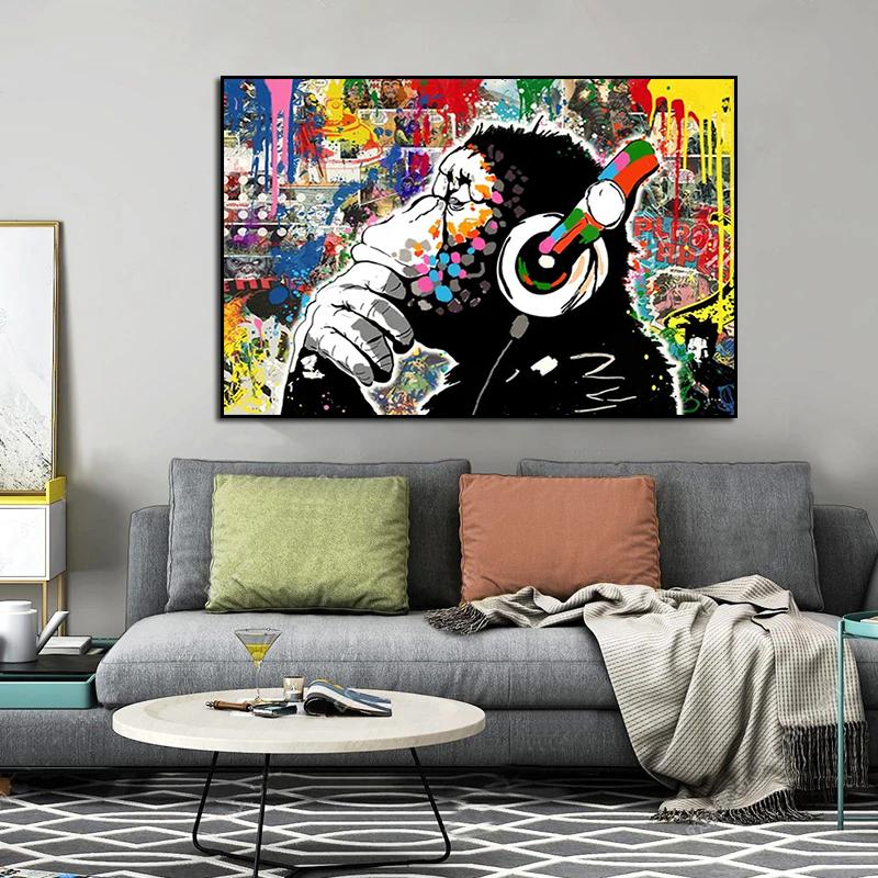 Modern Graffiti Art Animal Poster Print Trend Gorilla Monkey Listening To Music Canvas Painting  for Living Room Home Wall Decor