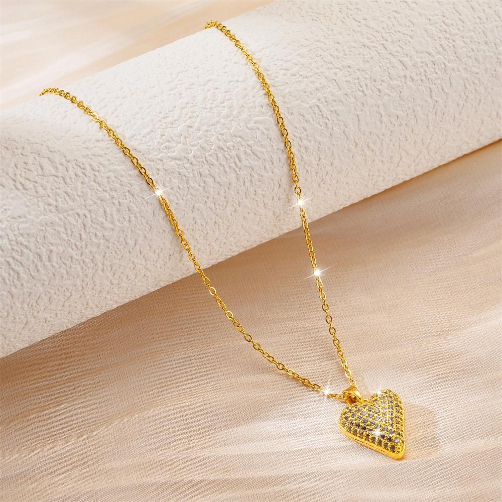 Simple Fashion Titanium Steel Women's Necklace - Non-fading, Luxurious, Versatile, Korean Style Clavicle Chain