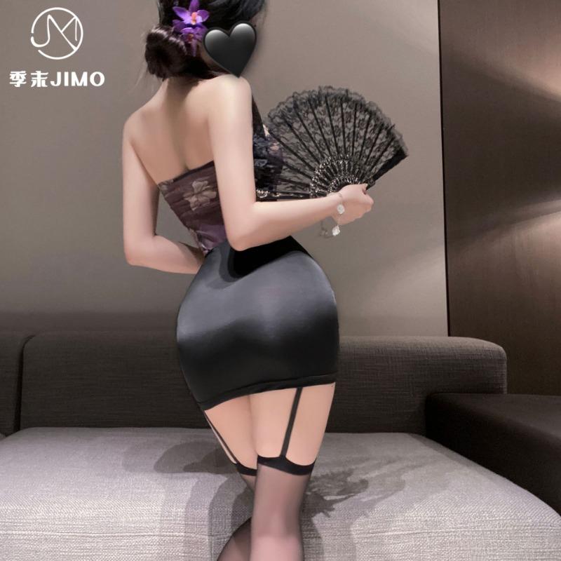 Sexy lingerie season end sexy empty neck cheongsam nightclub spice girl hip skirt pure desire