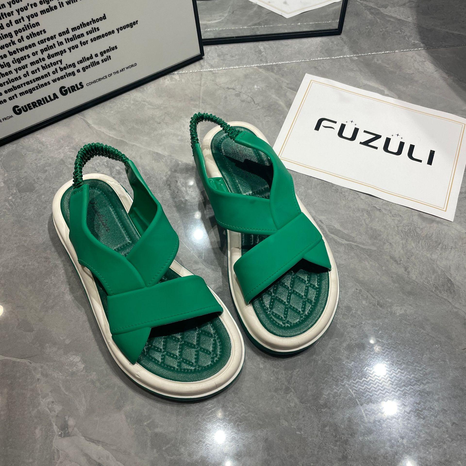 

2025 летние сандалии женские однотонные классные индивидуальные женские утолщенные носок с круглой головкой и ремешком сзади классные тапочки 40 зелёный
