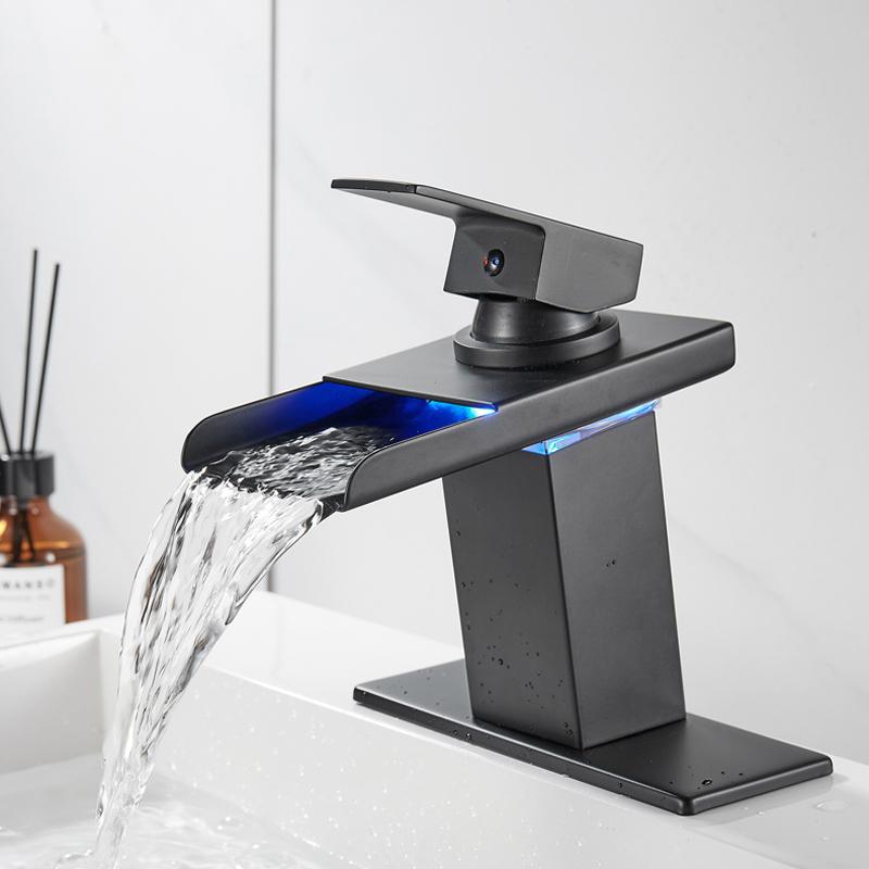 Baralho Torneira Bathroom Basin Faucet With Led Light Polished Tap Basin Deck Mounted Sink Mixers 3 Colors Change