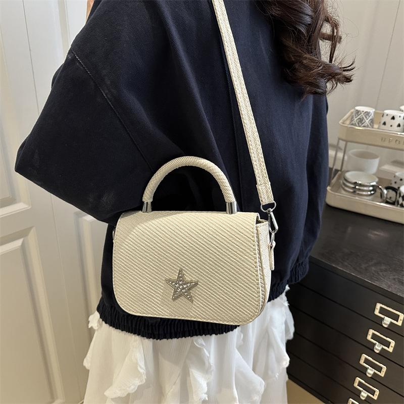 Fresh lady 2025 summer new star bright diamond chain texture simple portable shoulder crossbody small square bag