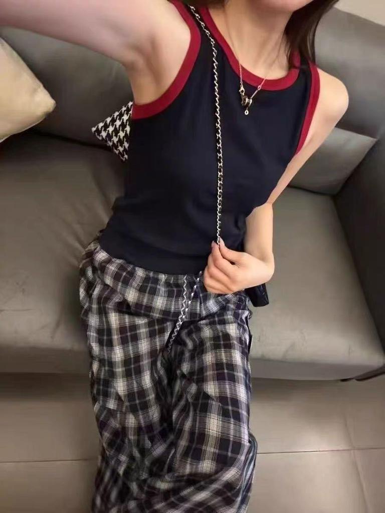 Women's Color Block Knitted Tank Top - Spaghetti Strap, Slim Fit, Underarm Coverage, Spring/Summer/Autumn