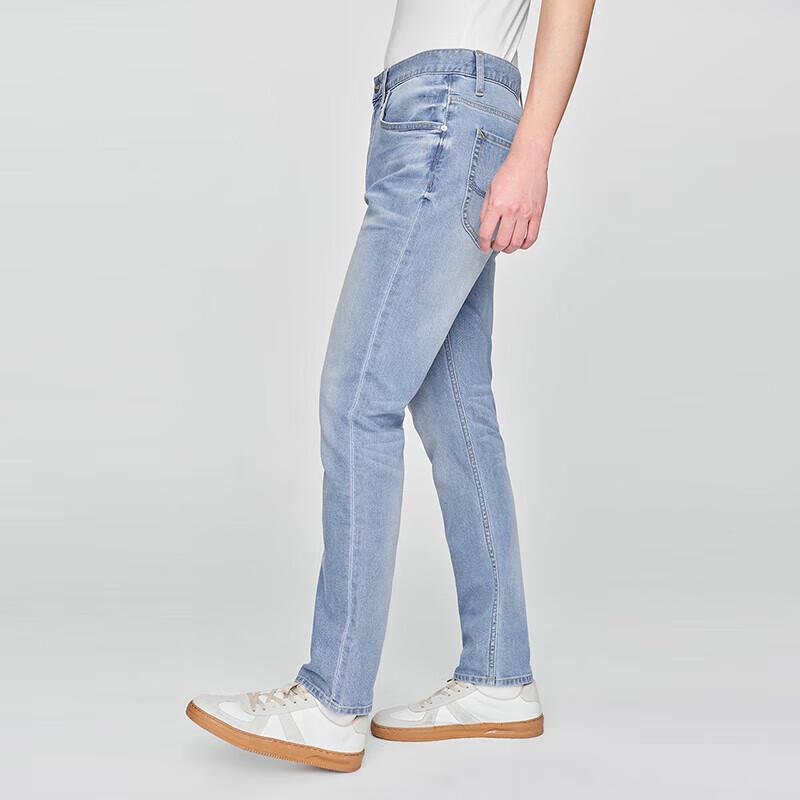 Lee Men's Cool-Feel Mid-Waist Straight Jeans