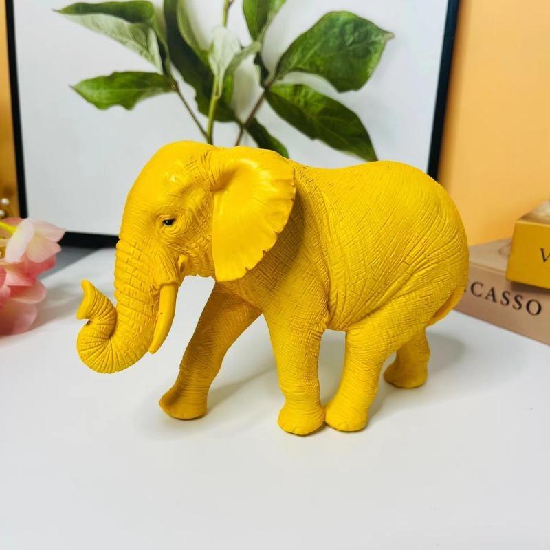 Creative Small Artificial Elephant Sculpture Ornaments Simulation Animal Elephant Gifts for Home Office Desktop Decoration Resin