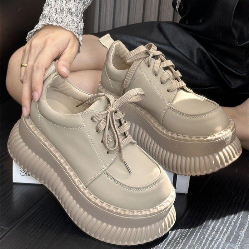 Dicke Sohle Kleine Lederschuhe im britischen Stil für Damen 2025 Heiß verkaufte Plateau-Loafer Bequeme Atmungsaktive Freizeitschuhe