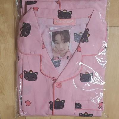NCT Wish Odd To Love Pop-Up Riku Kuri Pajamas Size L Sealed