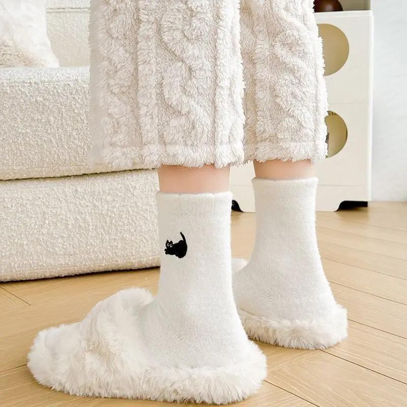 Women Socks Feel Cute Cat Cozy Hairy Mink Velvet Girls Socks Autumn Winter Hosiery Thickened Plush Warm Sleep Home Fluffy Socks