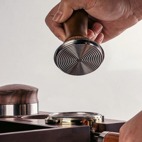Refoiner Tamper, 51mm Espresso Tamper, Coffee Tamper Mat with Stainless Steel Ripple Base and Wooden Handle, Coffee Hammer/Reclaimer Presser for Home,