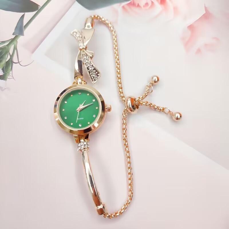 Fashion Cute Women Steel Bracelet Watch Adjustable Quartz Wristwatches Elegant Gold Small Dial Bracelet Watches Wholesale