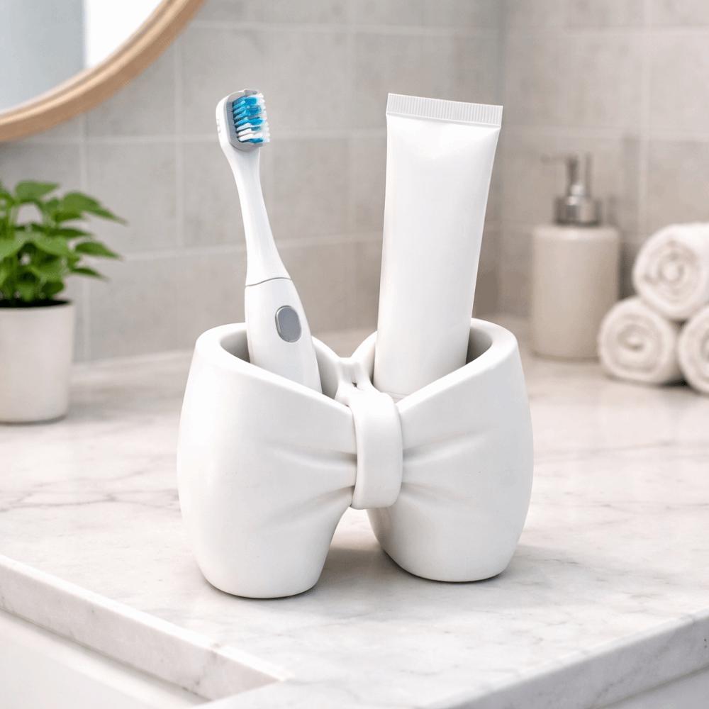 Creative Plastic Bow Shape Toothbrush Holder Lovely Lightweight Makeup Brush Rack Decorative Pen Holder Bedroom