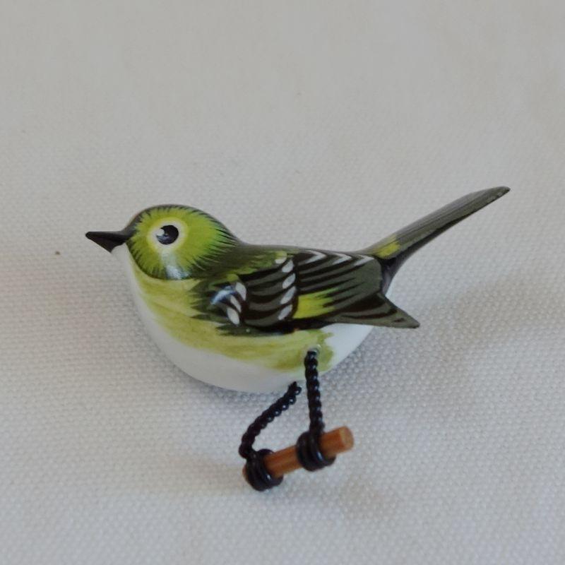 Used Wood carving brooch of wild birds, Goldcrest, Lovebird, Crafts