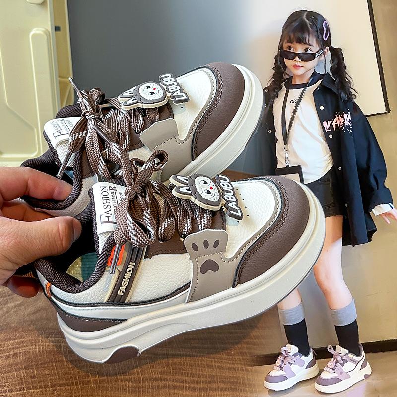 

Обувь для мальчиков и девочек, одноклассники, весна и лето, новая повседневная корейская версия, трендовая, дышащая, нескользящая, износостойкая, кеды 26-31 6 pieces in one hand хаки