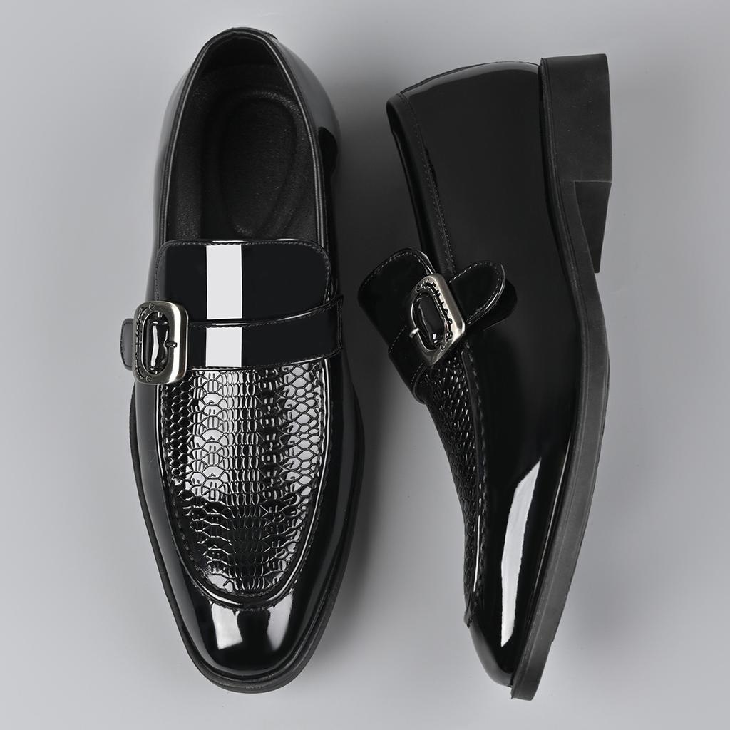 Fashion New Patent Leather Large Size Business Men's Dress Shoes Designer Soft Sole Spring Autumn Buckle Designer Men Derby Shoes