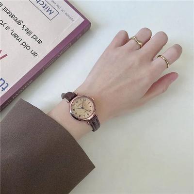 1 Piece/set of Fashionable Student Women's Watch, Women's Style, Simple Temperament, Retro Belt, Ins Style, Niche Quartz Watch