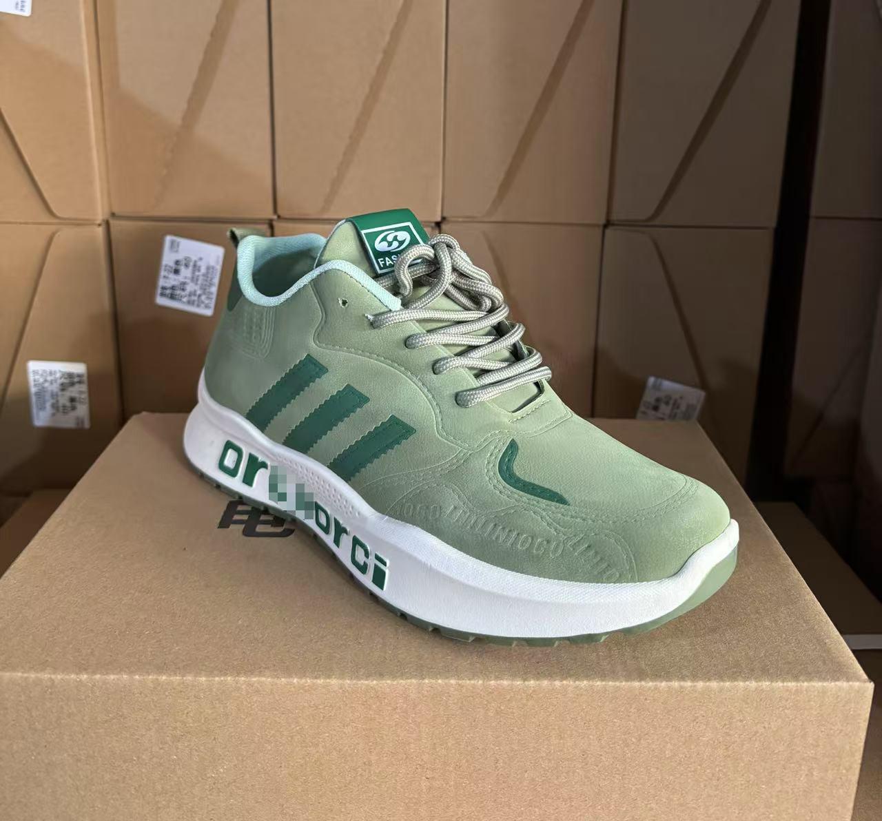 

Мужская обувь весна и осень удобная обувь на платформе тренд универсальная модная повседневная обувь сочетание цветов студенческие кроссовки для бега 44