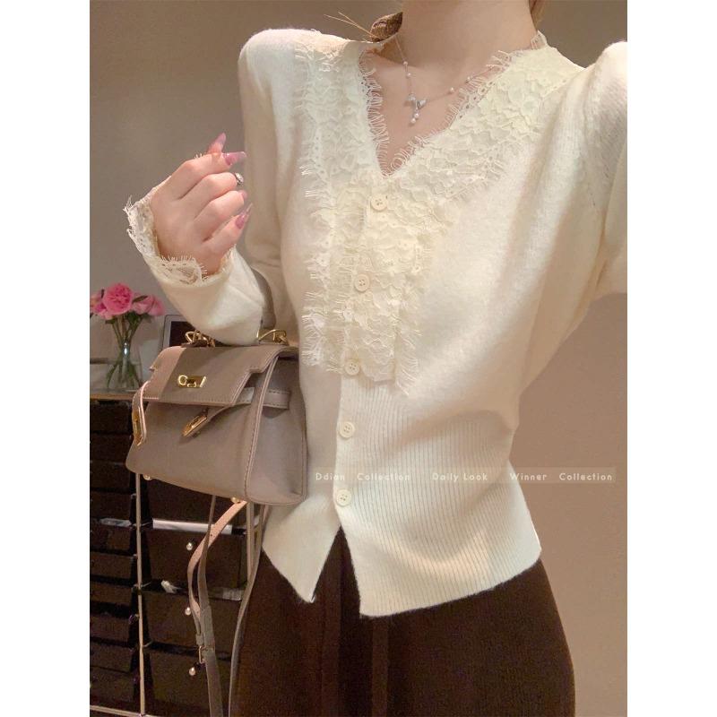 Gentle wind v-neck lace splicing knitted sweater cardigan women's autumn and winter atmosphere button sweater soft waxy top