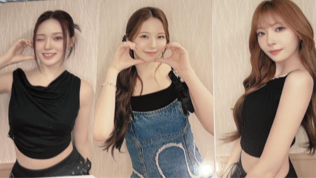 

[USED] NiziU trading cards Rio, Ayaka, Mayuka