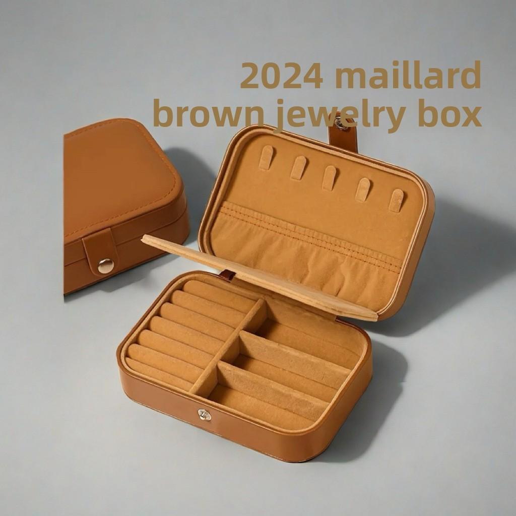 Vintage Leather Jewelry Box For Earrings Bracelets And Rings With Elegant Storage Solution