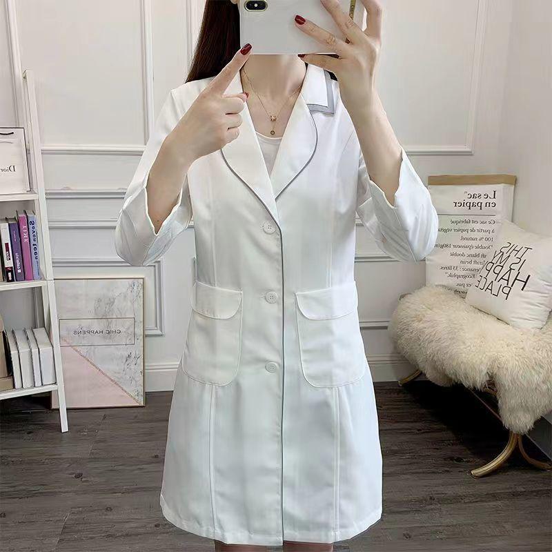 Damen Sommer-Kurzarm-Weißmantel für Schönheitsstudio-, Microblading- und Hautmanagement-Profis