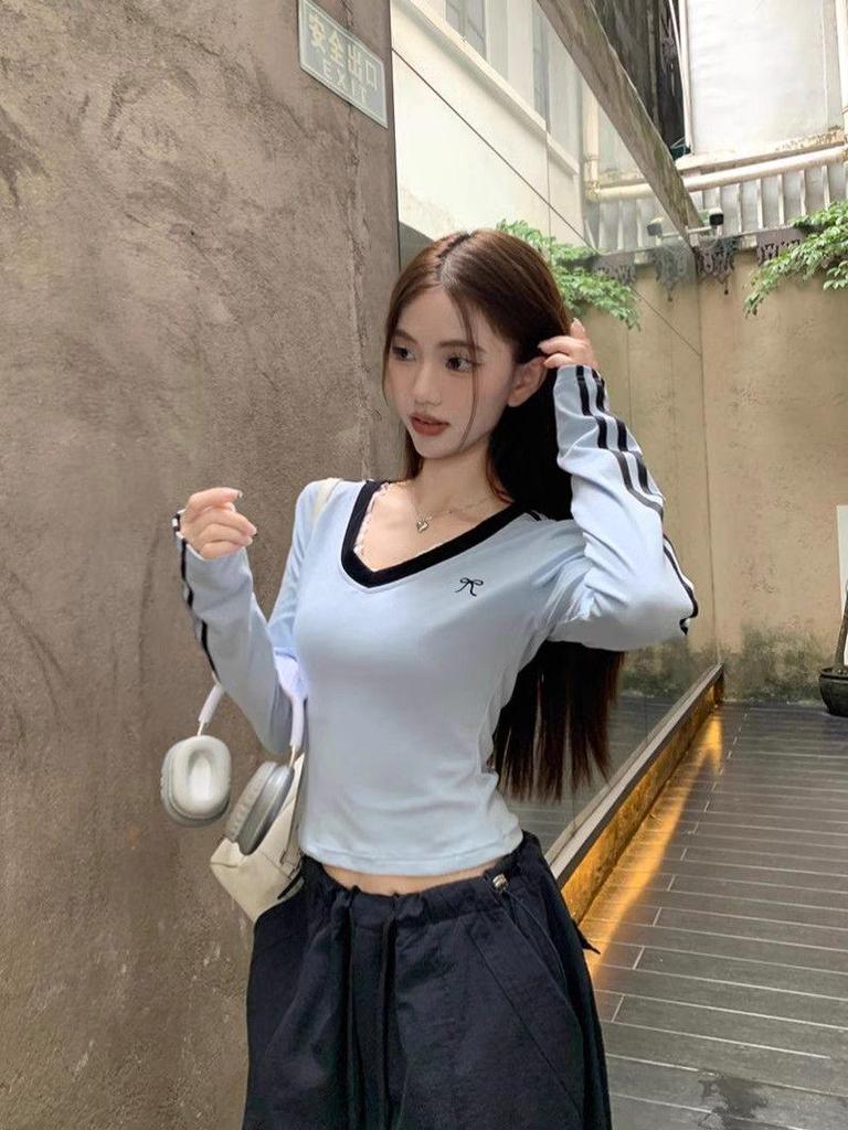 Women's Slim-Fit Dark Blue Lace V-Neck Striped Long-Sleeve Top - Autumn Spicy Style