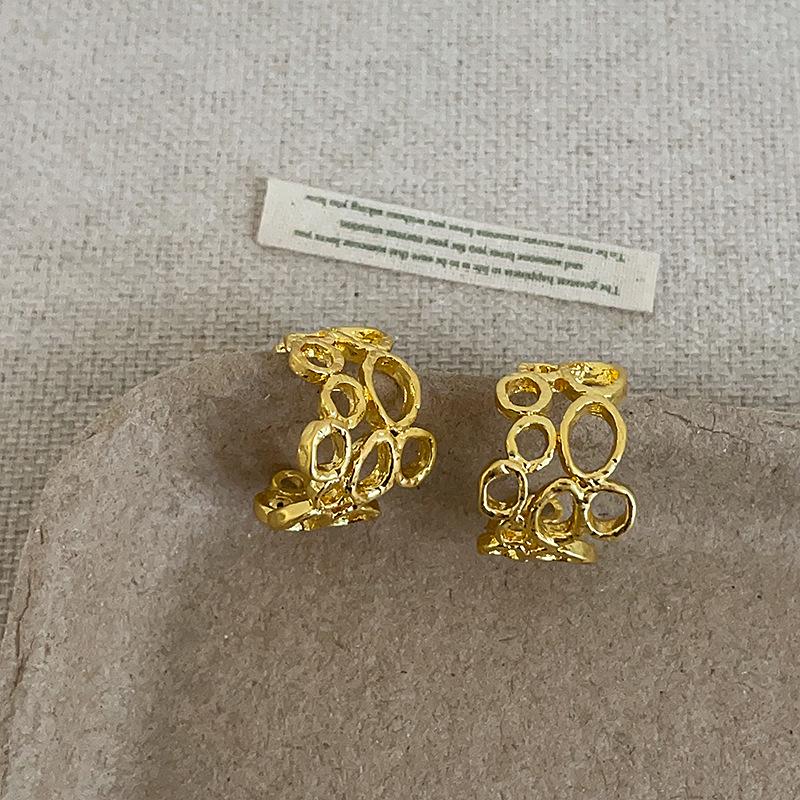Geometric Oval Hollow Flower Metal Earrings Women Stylish Elegant All-match Jewelry