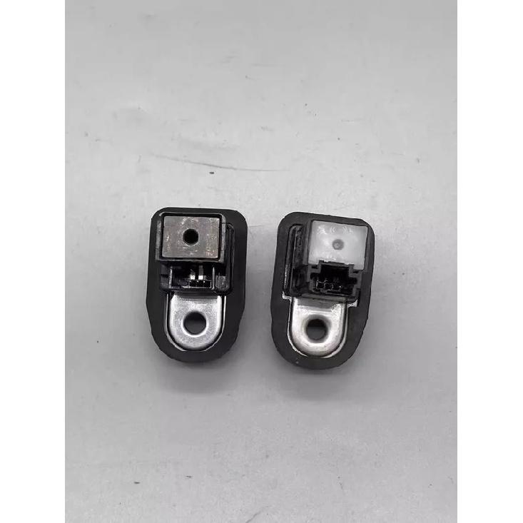 For NISSAN TIIDA LIVINA SUNNY X-TRAIL ALTIMA QASHQAI MARCH  Car Door Light Switch Door Sensing Switch Sensor Parts