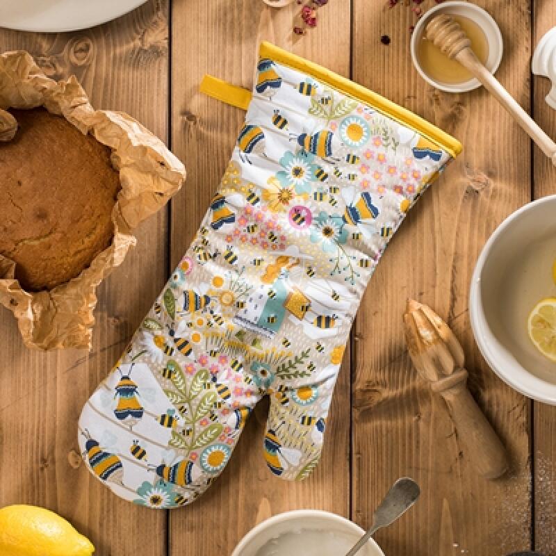 Flower and Bee Oven Gloves and Kitchen Gloves Oven Gloves - Flowers and Bees