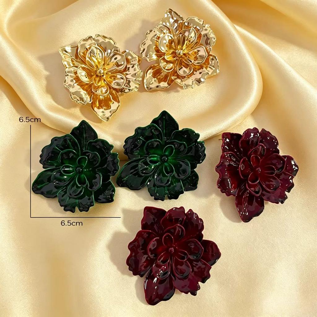 European and American Retro Exaggerated Flower Stud Earrings Premium Earrings 3D Flower Stud Earrings Dripping Oil Decorative Flower Ears