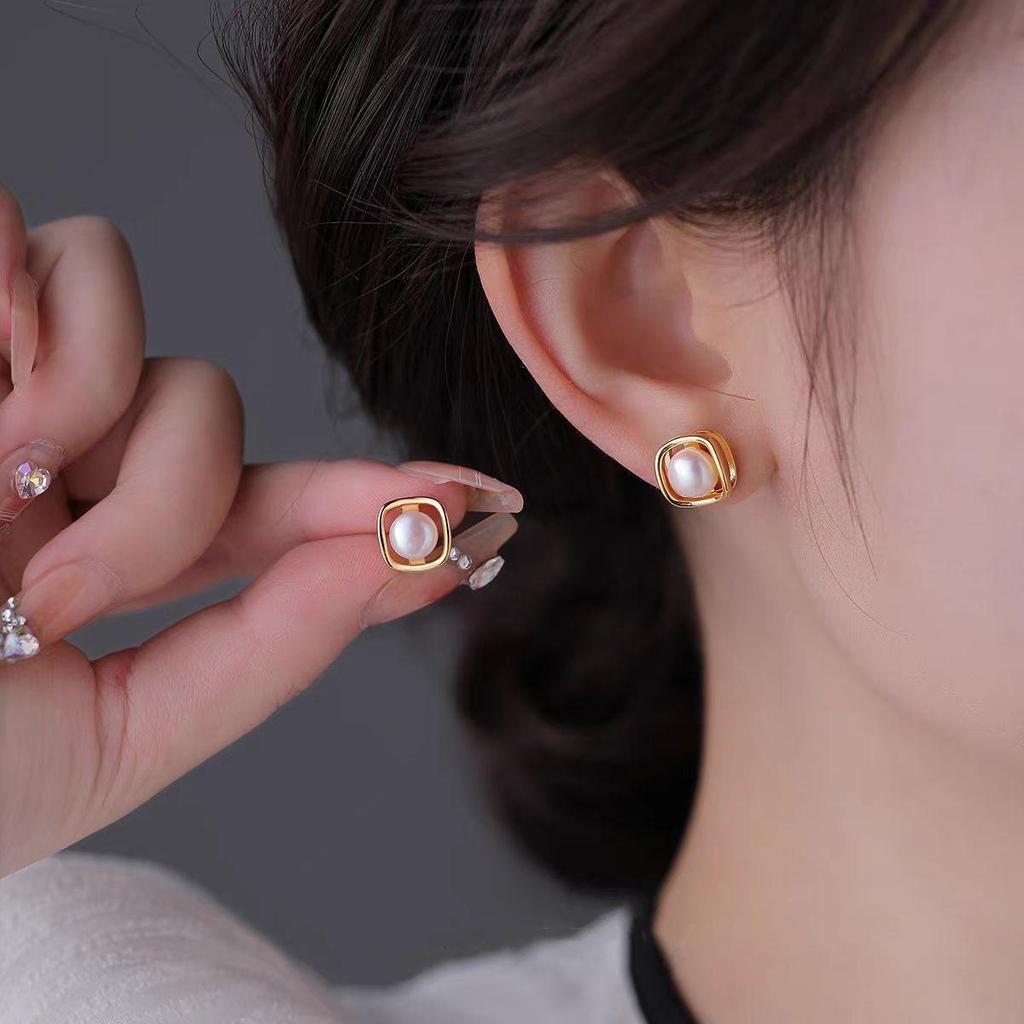 Cercei eleganti cu perle geometrice - Design la modă 2025 pentru femei, versatili și eleganti pentru vară