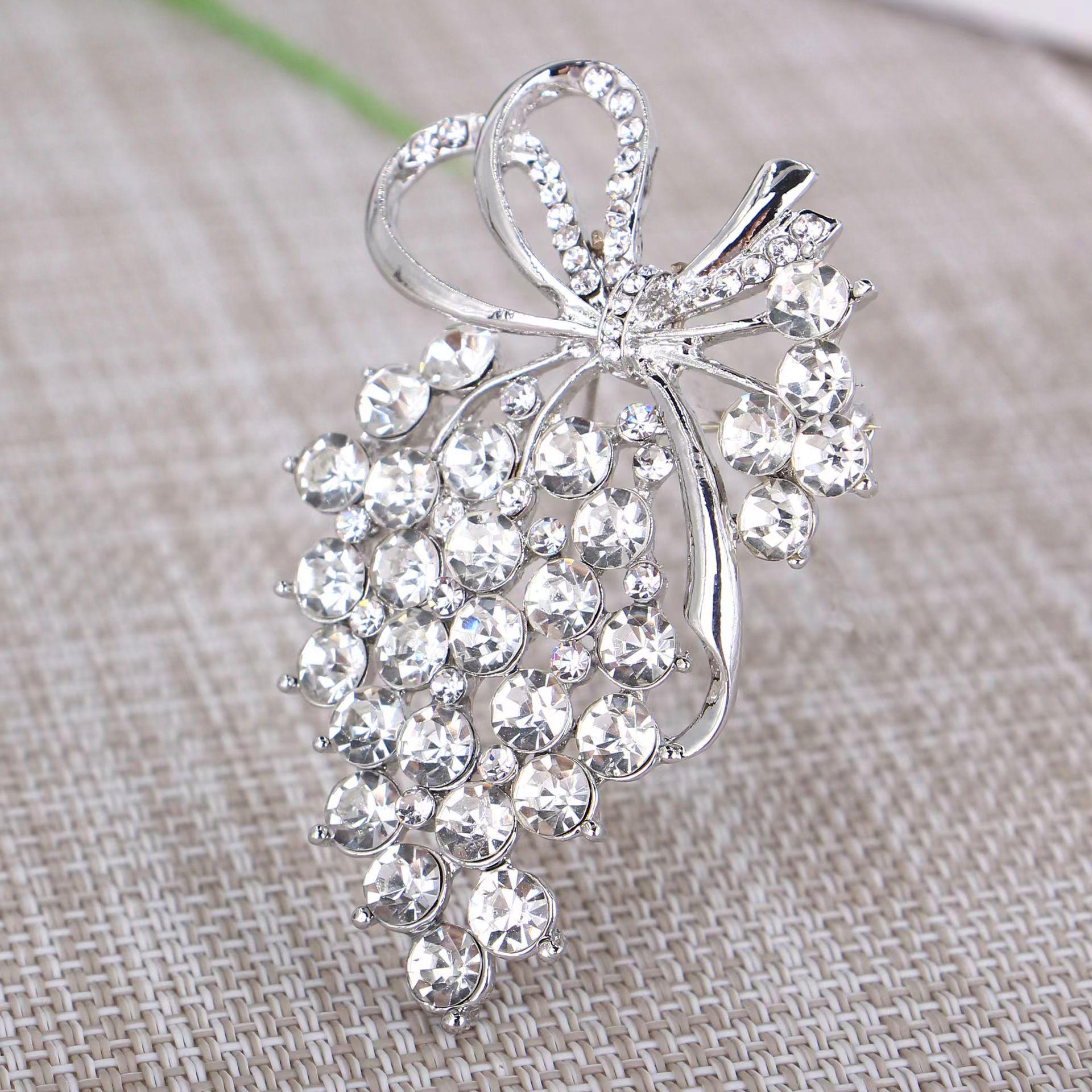 

Брошь-зажим для шелкового шарфа в корейском стиле, с высококачественными стразами и жемчугом