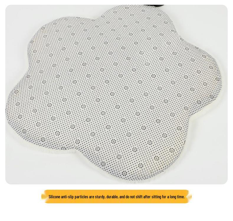 Plush Plumeria Winter Car Seat Cushion - Cozy & Stylish