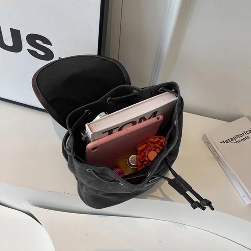 Vintage Velvet Backpack Women Fashion Casual Backpack All-Match Portable Bucket Bag Girls Schoolbag Large Capacity Handbag