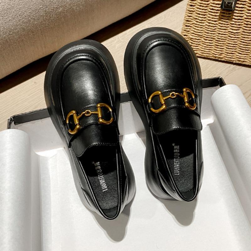 Dámské boty s tlustou podrážkou a velkou špičkou na jaře, nové malé kožené boty v britském stylu pro studentky, jednoduché boty s kovovou přezkou, černé, pro zvýšení výšky