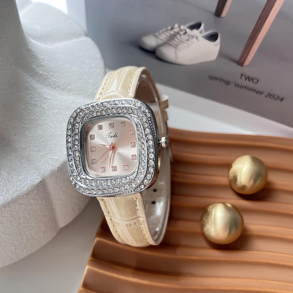 1pc Vintage French Style Engraved Gold Square Small Dial Women's Watch, Fashion Minimalist Elegant Luxury Petite Waterproof Coffee Leather Strap