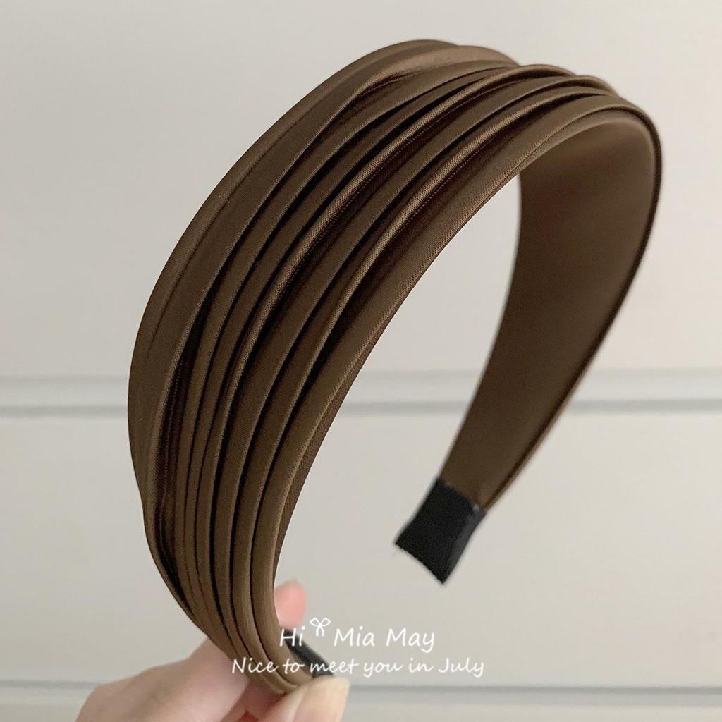 2025 Trendy Black Pleated Wide-Brim Headband for Women - Sporty & Chic Hair Accessory