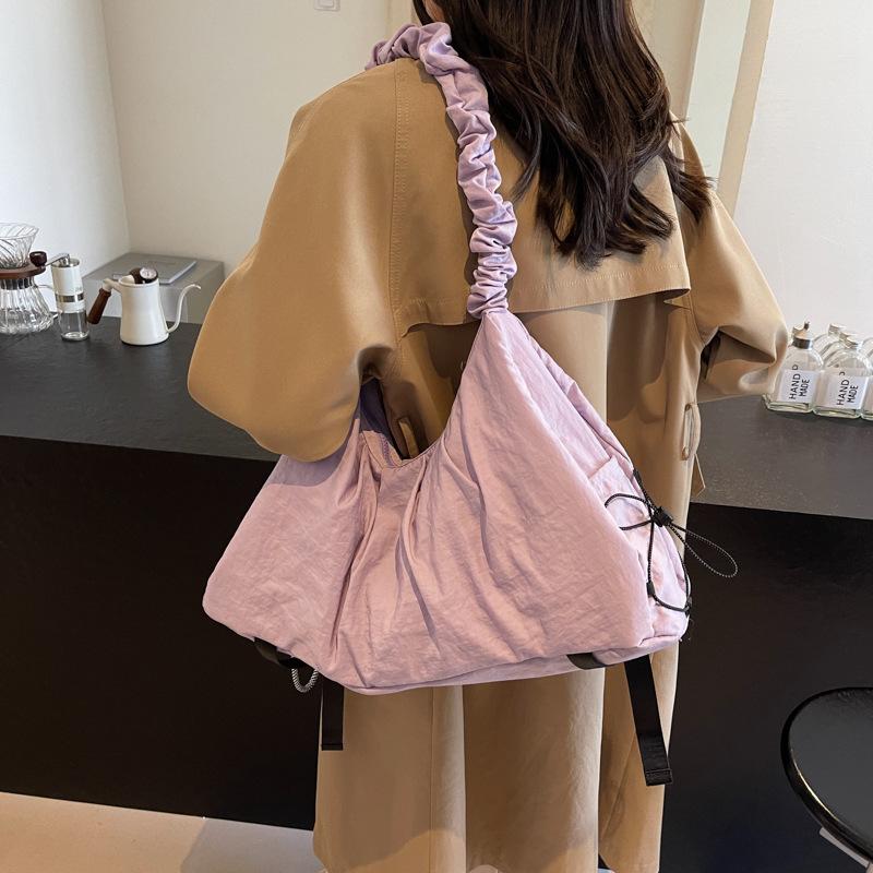 New Large-capacity Bag Women's Fashion Versatile Shoulder Bag Korean Pleated Commuter Dumpling Bag Messenger Bag