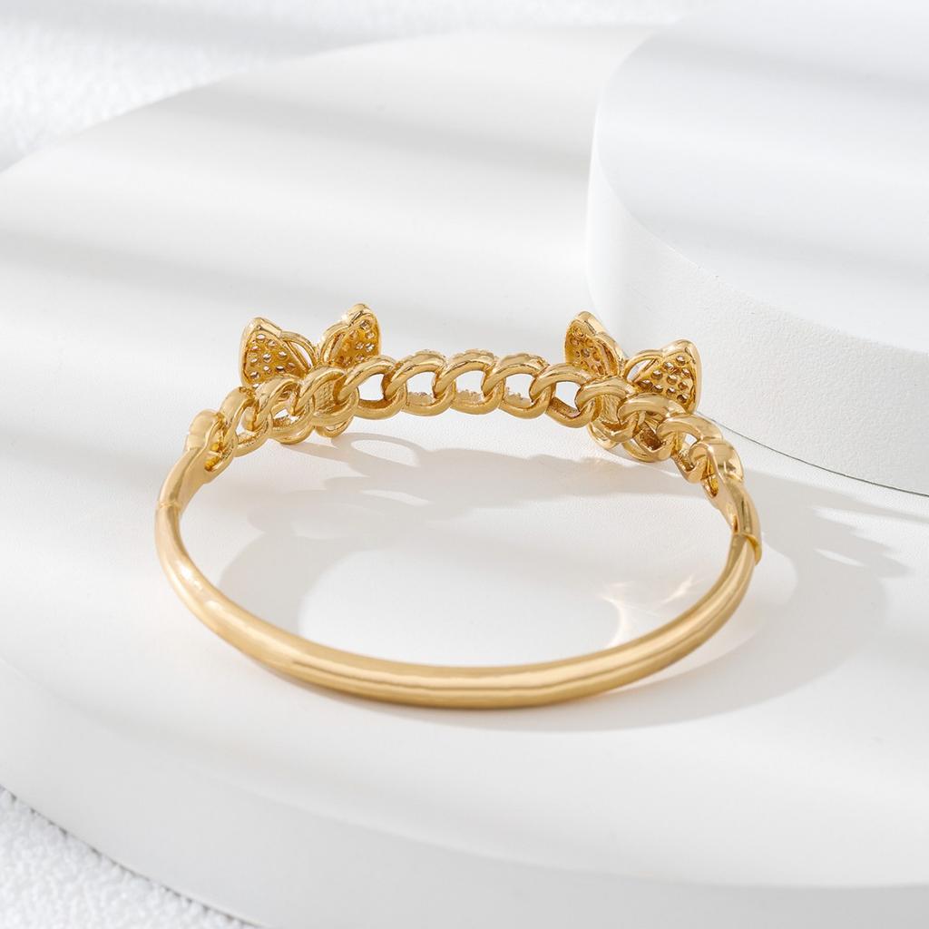 New Stylish and Stylish Butterfly Bracelet, Light Luxury Ins Fashion and Versatile Hand Jewelry