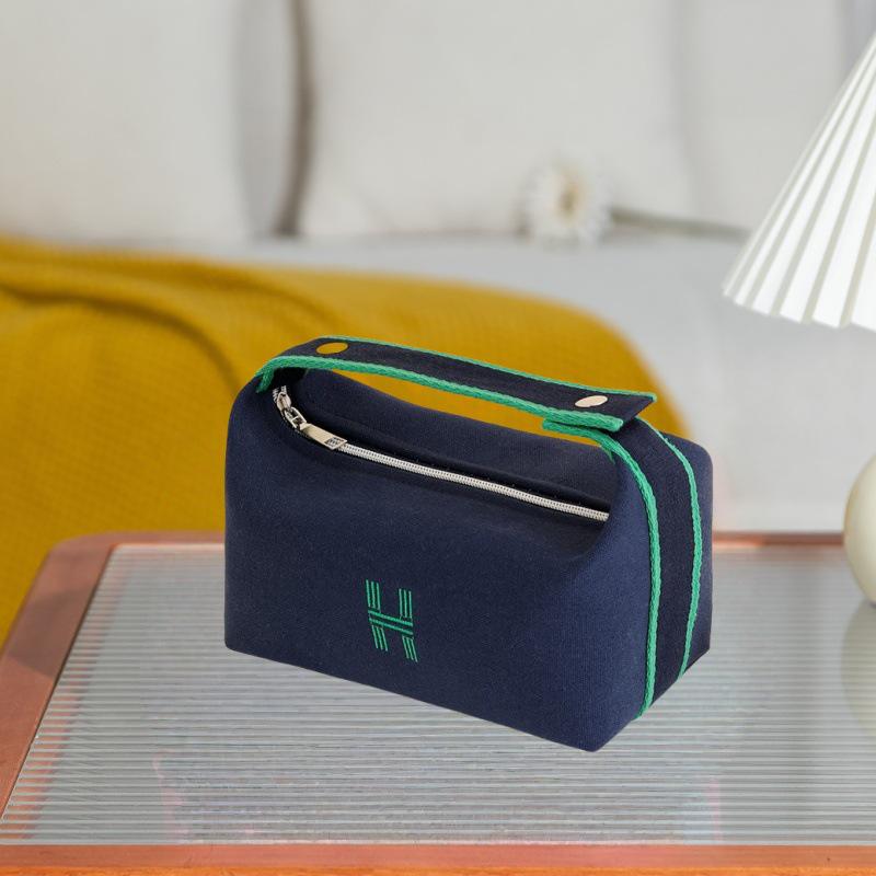 Premium Canvas Travel Makeup Bag - Large Capacity, Versatile, and Convenient for Toiletries & Storage