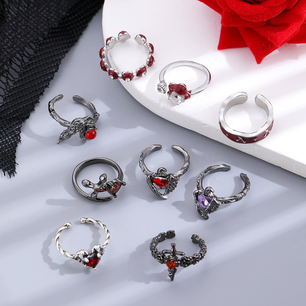 Y2K Kpop Black Silver Color Thorn Crow Rings for Women Men Punk Red Zircon Heart Opening Rings Gothic Creative Jewelry Gift