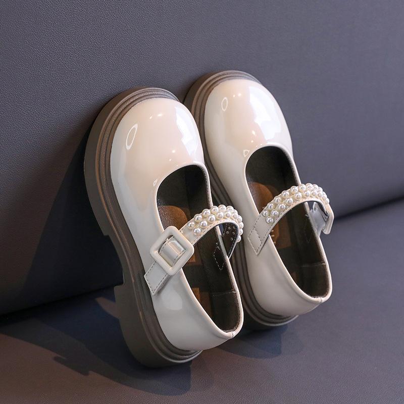 Girls' Spring and Autumn Children's British College Soft-soled Retro Pearl Black Performance Small Leather Shoes