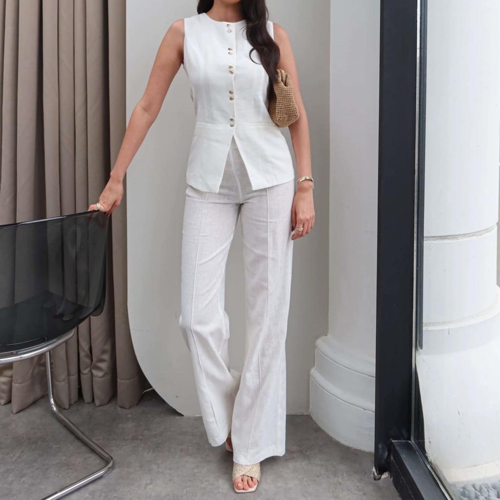 Amazon Women's New Temperament Commuter Style Crew Neck Sleeveless Slim Top High Waist Wide Leg Pants Set