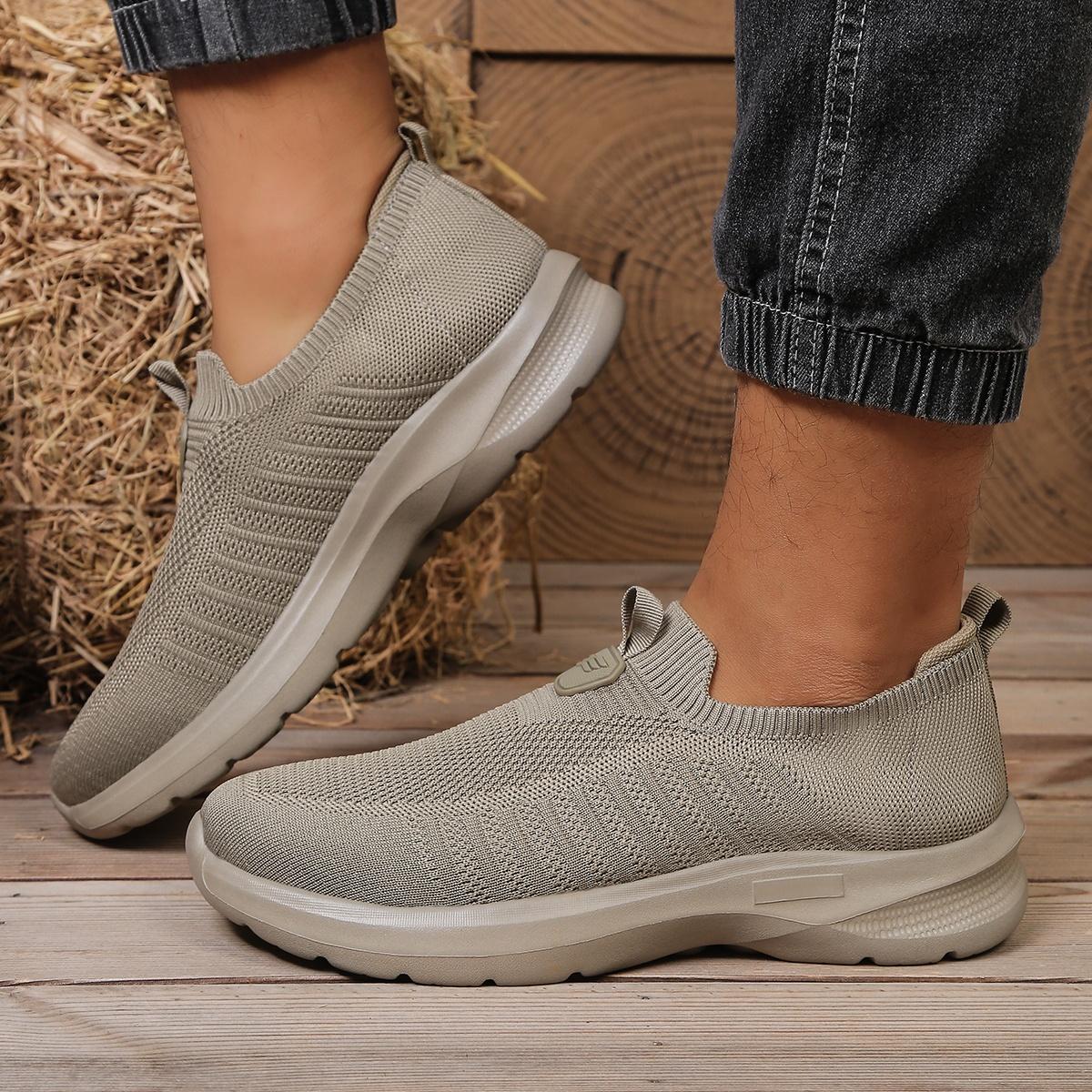 Men s shoes Solid Color EVA Casual Shoe Lightweight Single Sole Non-Tiring Footwear for Everyday Use 39