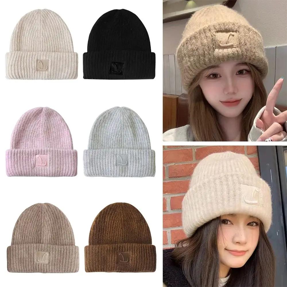 Women's Fashion Knitted Beanies Solid Color Windproof Warm Hat Knitted Cap Unisex