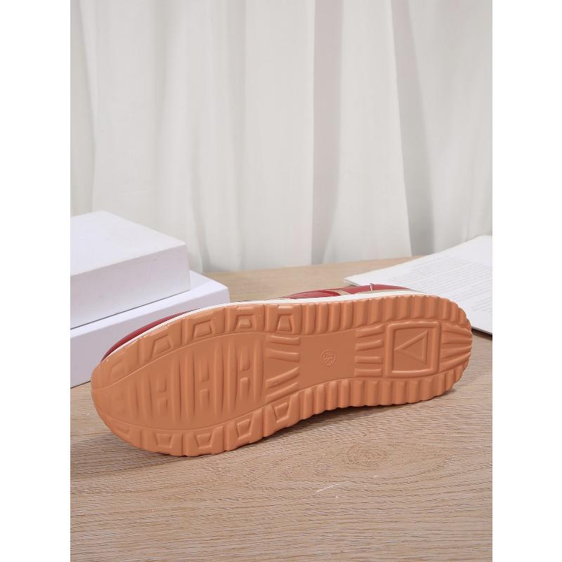 Autumn New Lace-up Breathable Sneakers Women's Plus Size 2025 Comfortable Low-Top Shoes