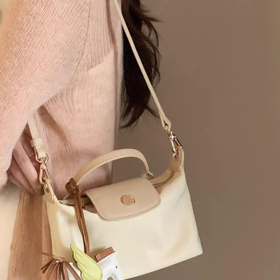 "Borsa Tote Passeggiata Brezza Primaverile alla Moda, Piccola Borsa a Mano, Versatile Borsa Monospalla a Tracolla."