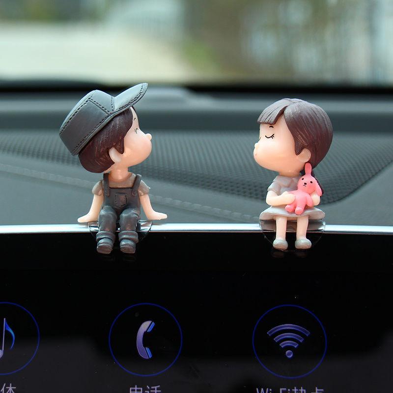 Car Decoration Cute Cartoon Couples Action Figure Figurines Balloon Ornament Auto Interior Dashboard for Girls Gifts Accessories