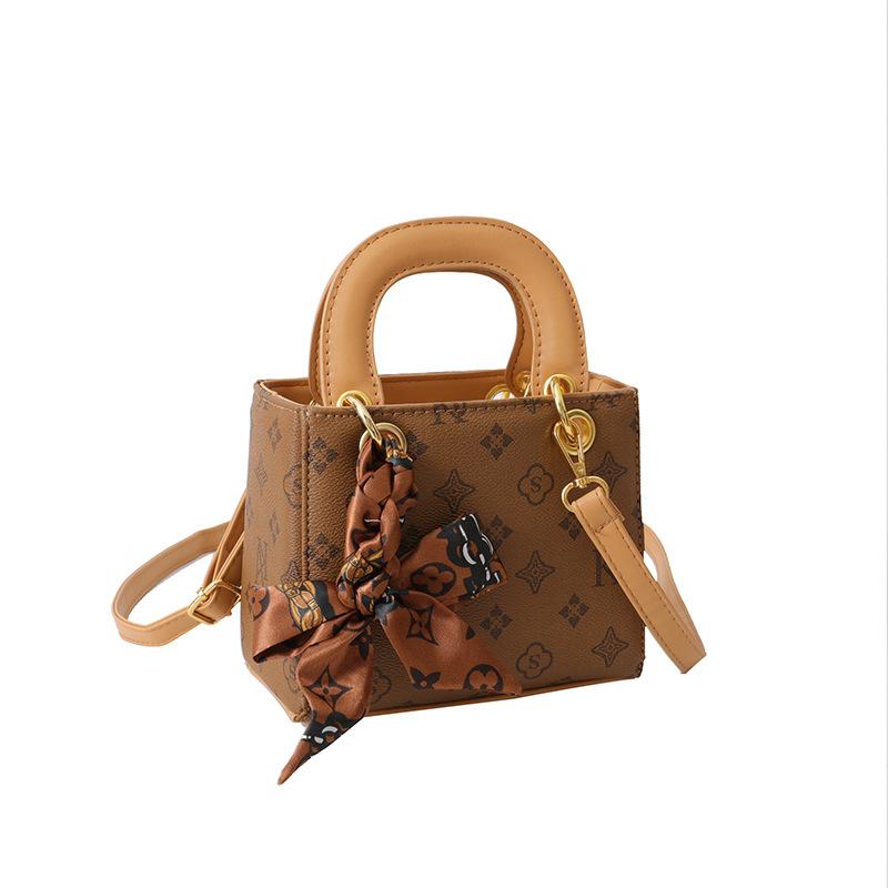 New fashion contrasting bag portable shoulder messenger women's bag